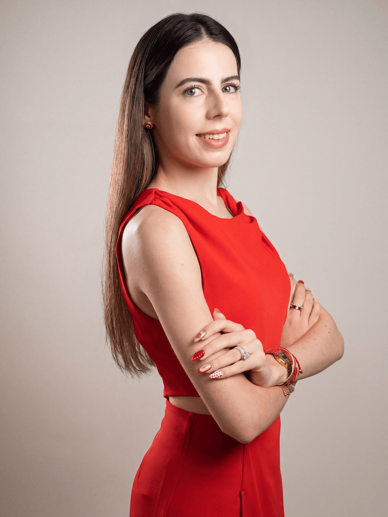 Adriana Pereira